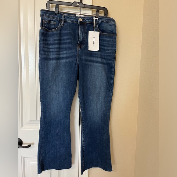 NWT-Frame Le Crop mini boot stretch denim, high rise bootcut, size 32 - Picture 3 of 6